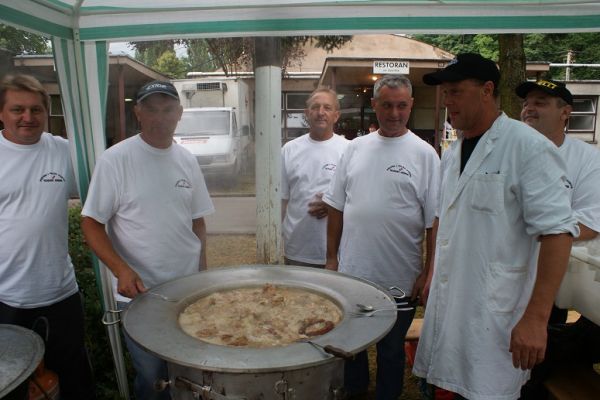 1festsamkot-2640C0827-179E-1748-D0B3-3AAD96A7B2BE.jpg