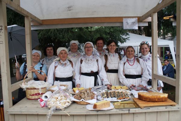 1festsamkot-3FFA07785-DEEB-F482-66D5-109ED6407D7A.jpg